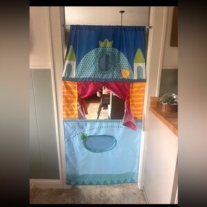 Haba doorway puppet theater with two haba puppets included